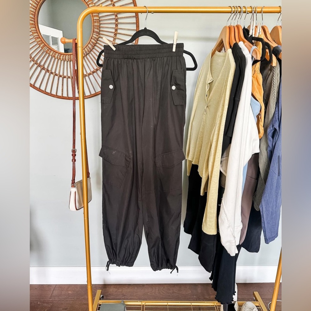 baggy windbreaker cargo pants